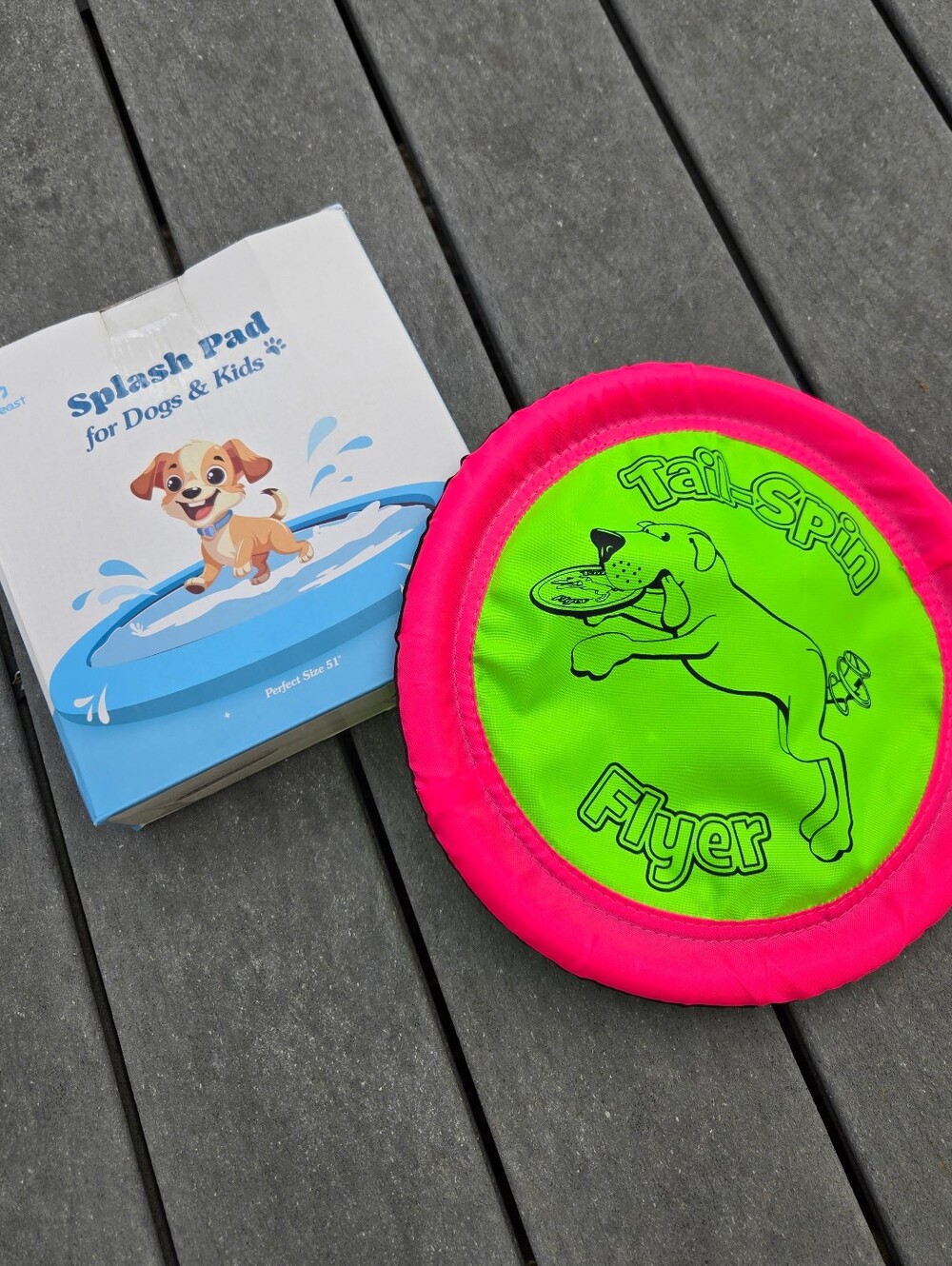 🐶 51" Splashpad for Dogs & Kids PLUS Soft & Flexible Neon Frisbee for Dogs! 🐶